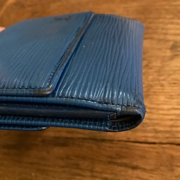 Louis Vuitton Paris Epi Porte Feiulle Elise Bifold Wallet with COA - Picture 13 of 15